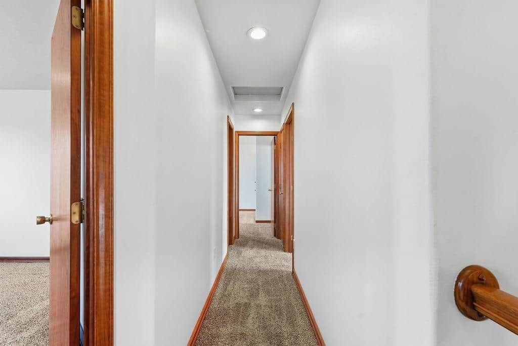 1427 E 6th St thumbnail 30