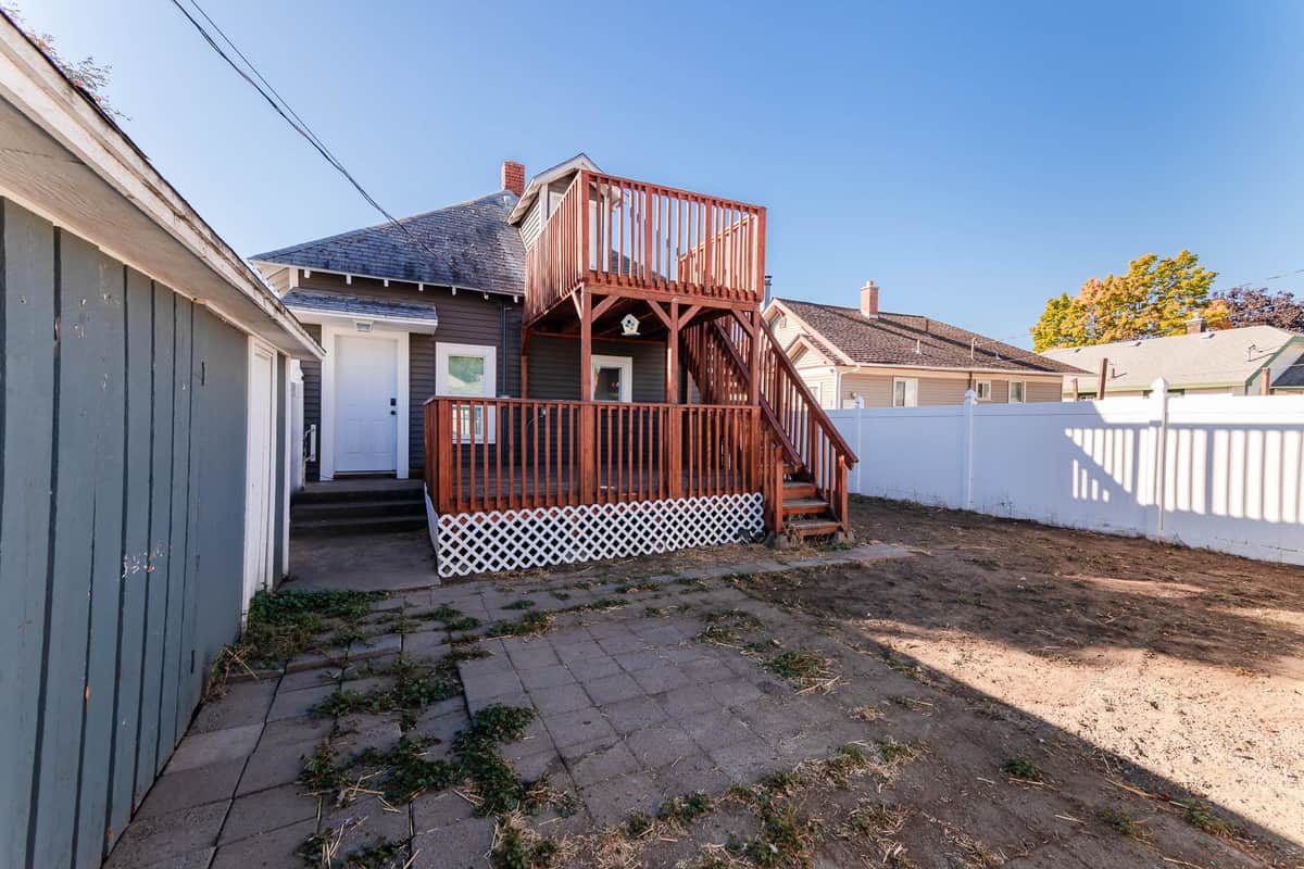 1111 E Longfellow Ave thumbnail 28