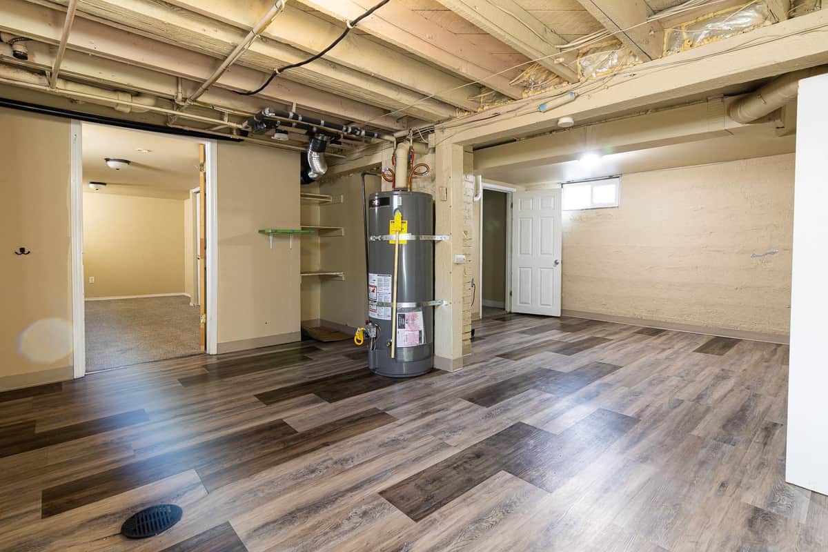 1111 E Longfellow Ave thumbnail 27