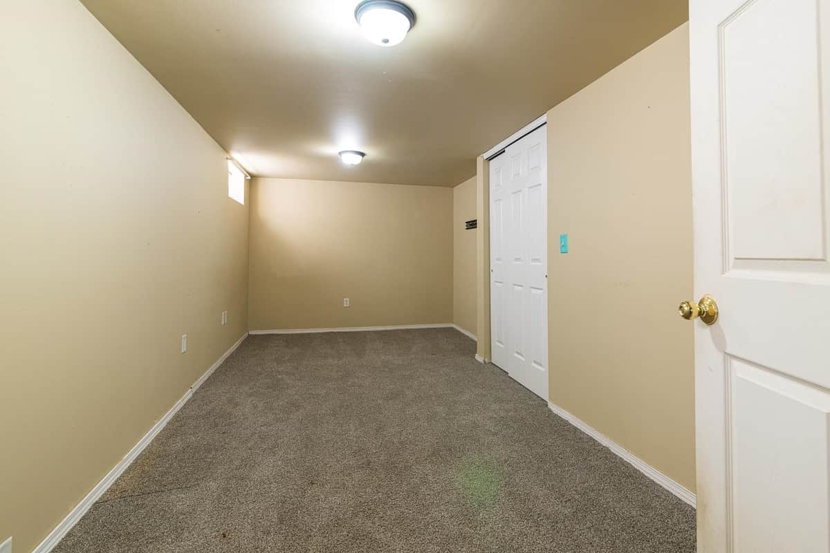 1111 E Longfellow Ave thumbnail 24