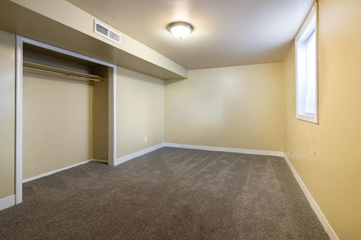 1111 E Longfellow Ave thumbnail 22