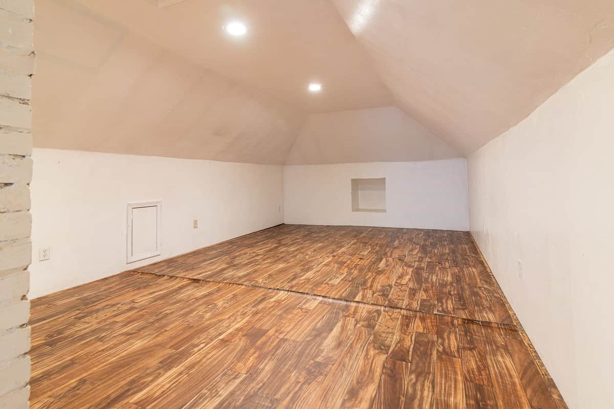 1111 E Longfellow Ave thumbnail 21