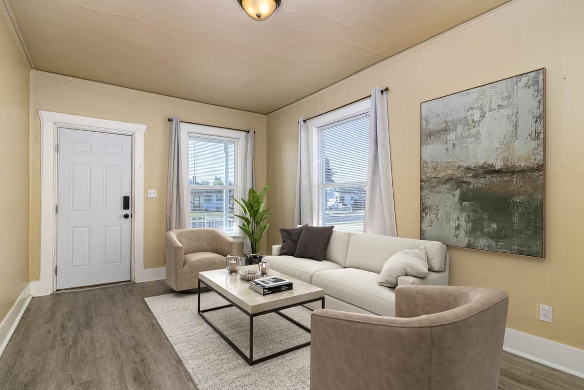 1111 E Longfellow Ave thumbnail 9