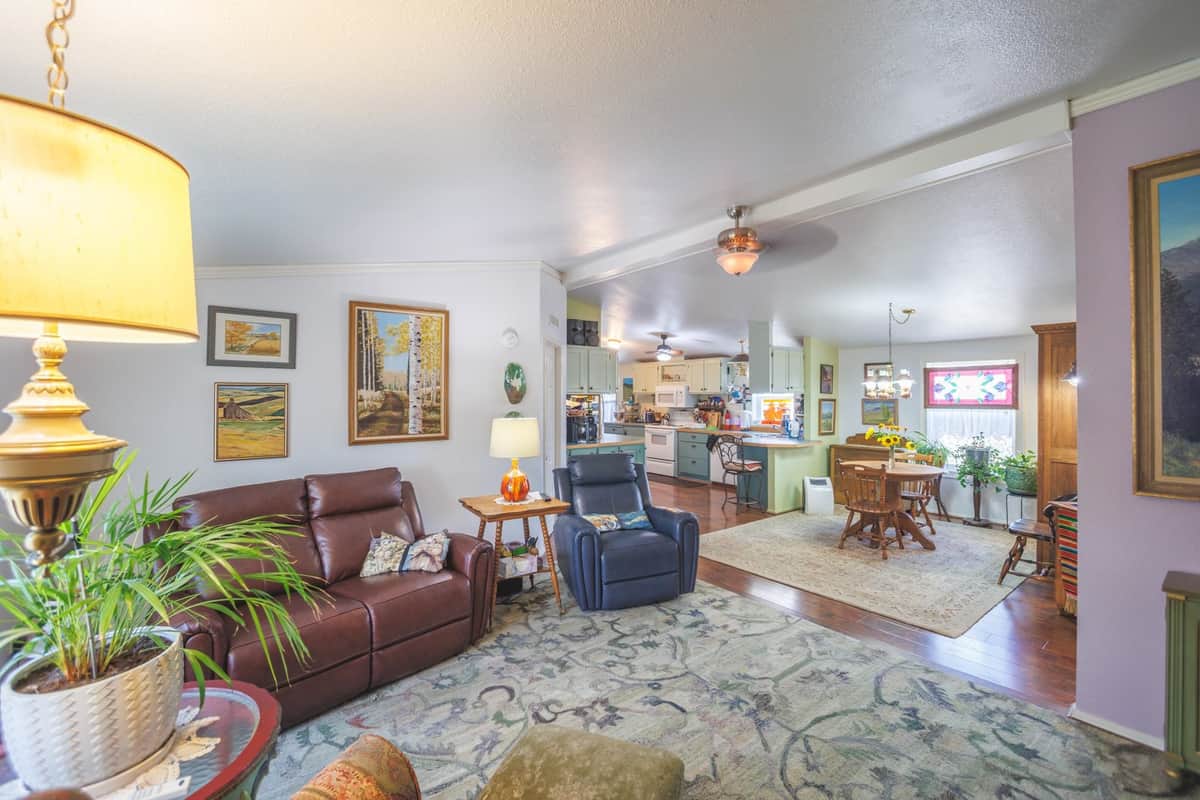 5021 E Fairview Ave thumbnail 4