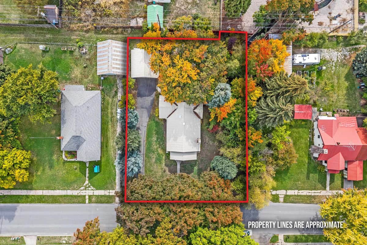 511 W clay Ave thumbnail 21