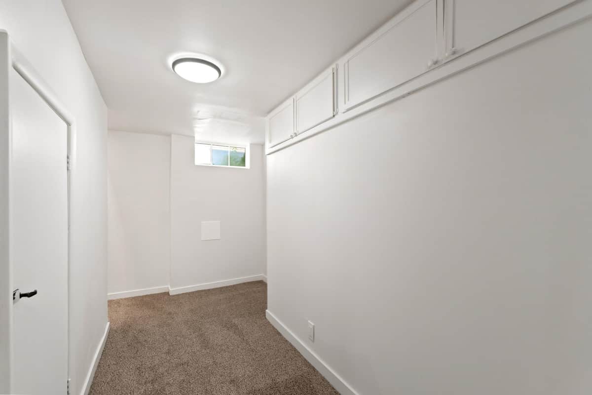 1419 W 17th Ave thumbnail 31