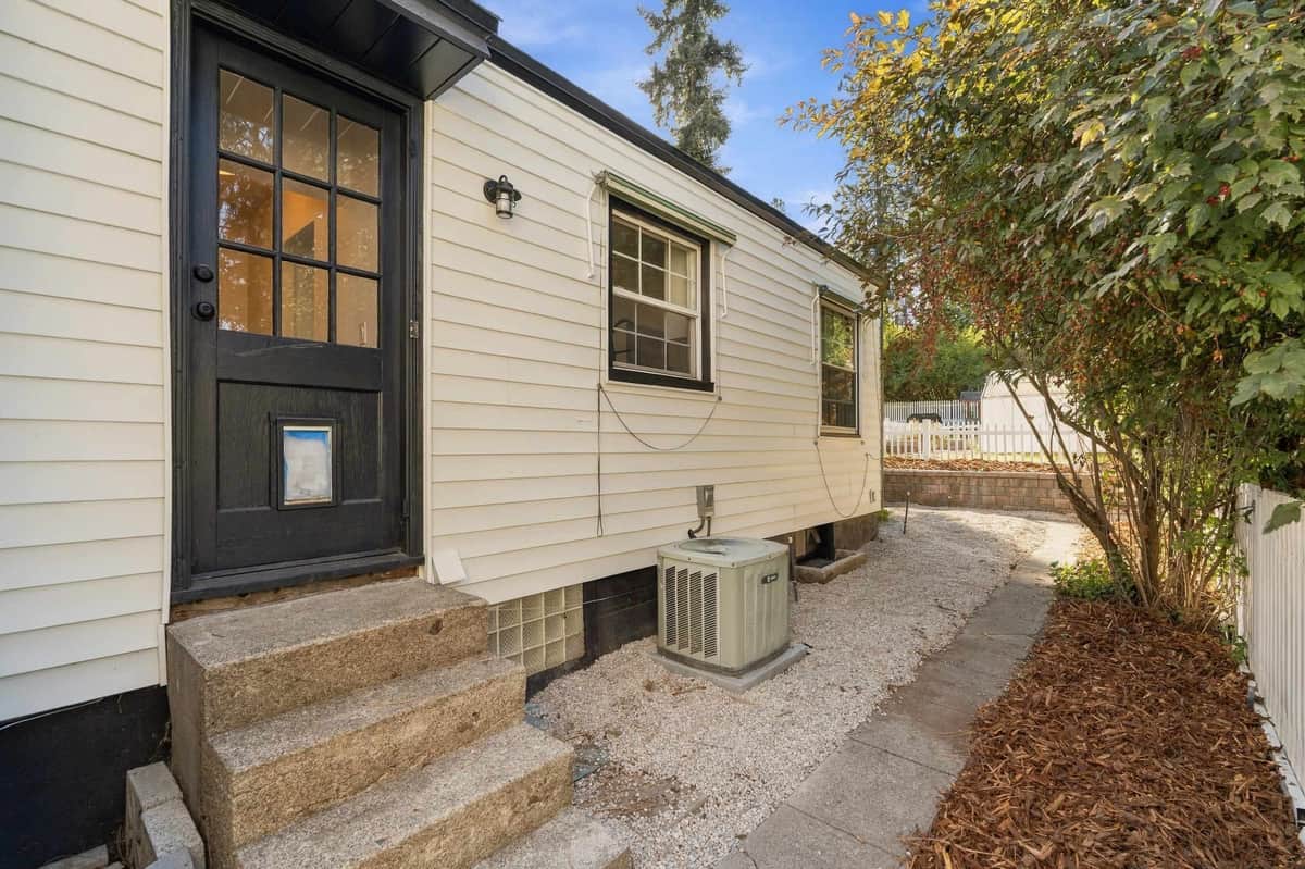 1419 W 17th Ave thumbnail 42