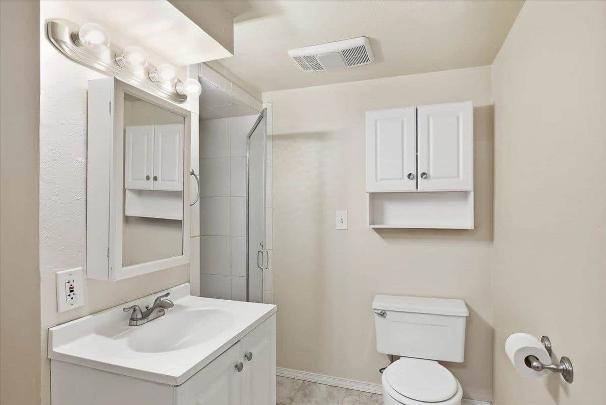 3711 W Rockwell Ave thumbnail 25