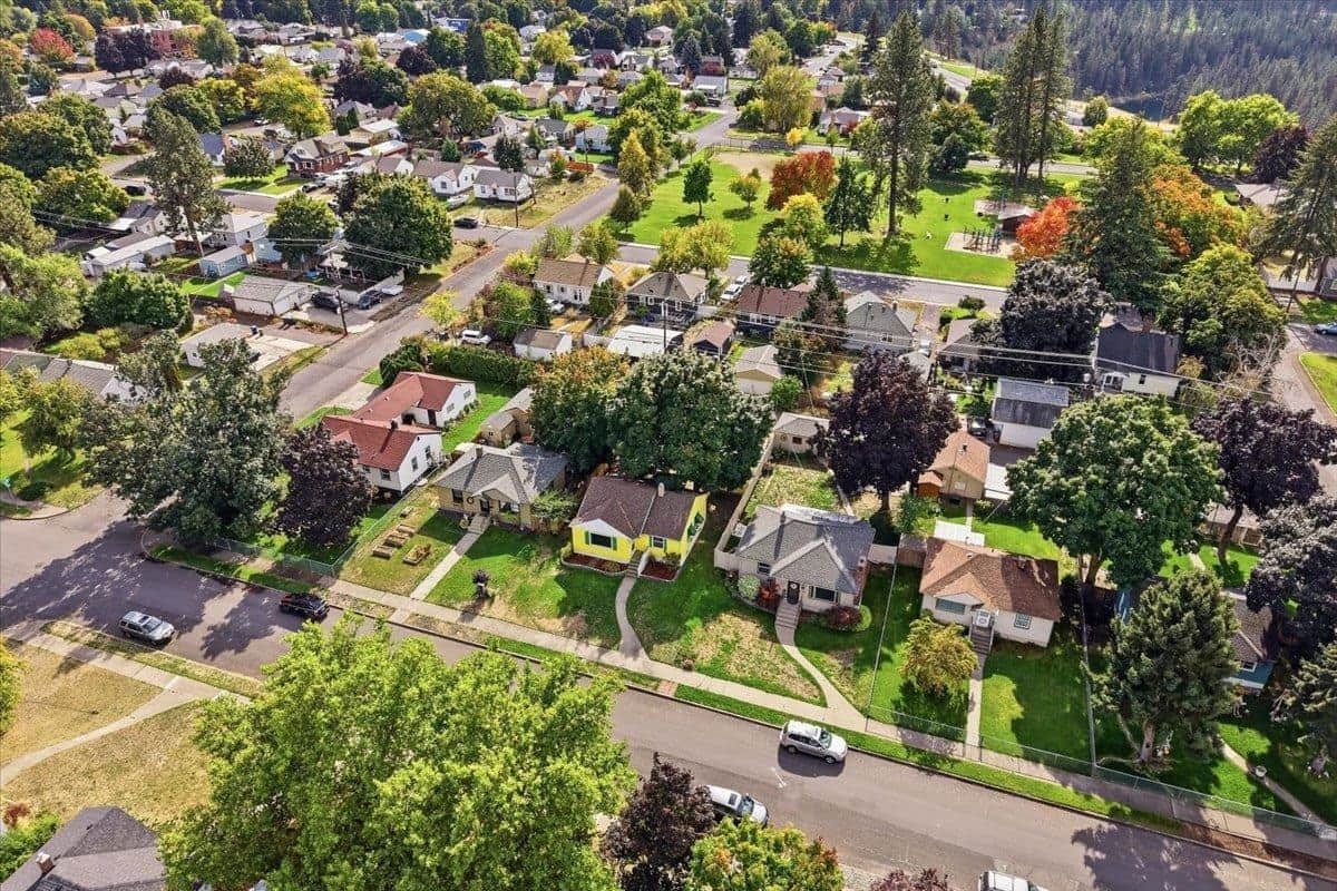 3711 W Rockwell Ave thumbnail 43
