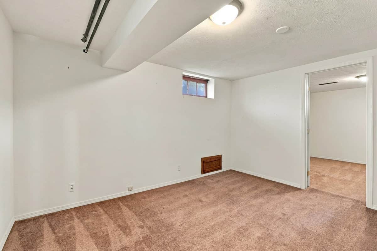 3908 E 22nd Ave thumbnail 18