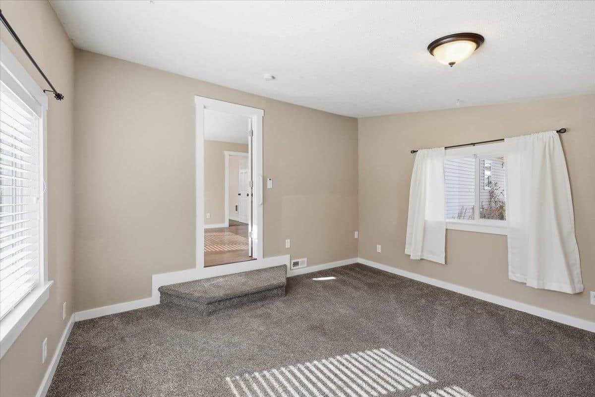 19507 E Mission Ave thumbnail 18