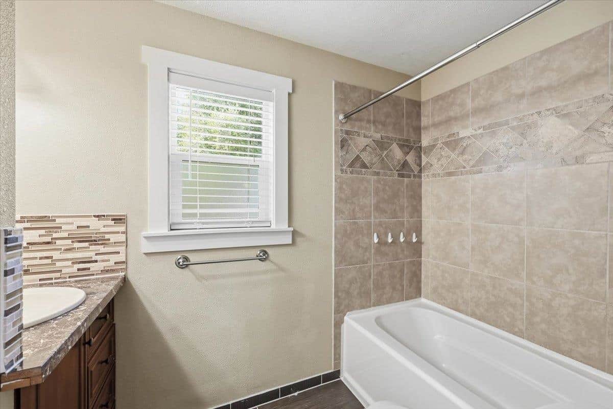 19507 E Mission Ave thumbnail 20
