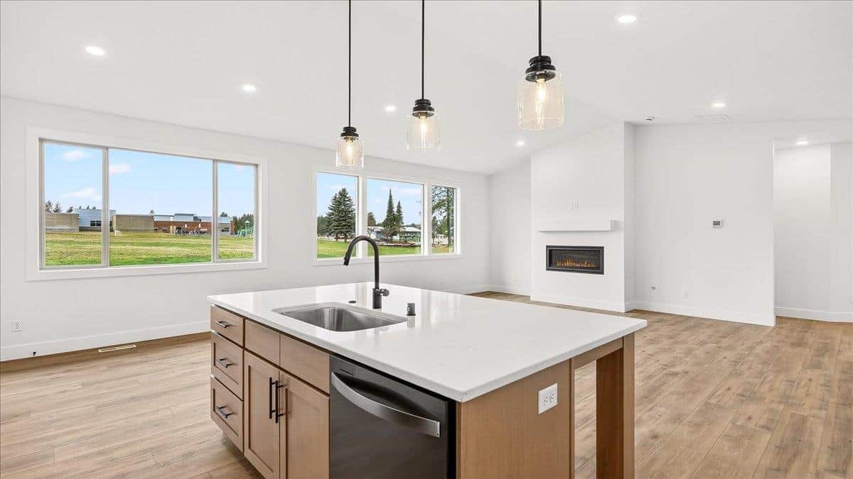 16767 N Wellington Rd thumbnail 13