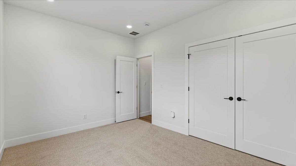 16767 N Wellington Rd thumbnail 24