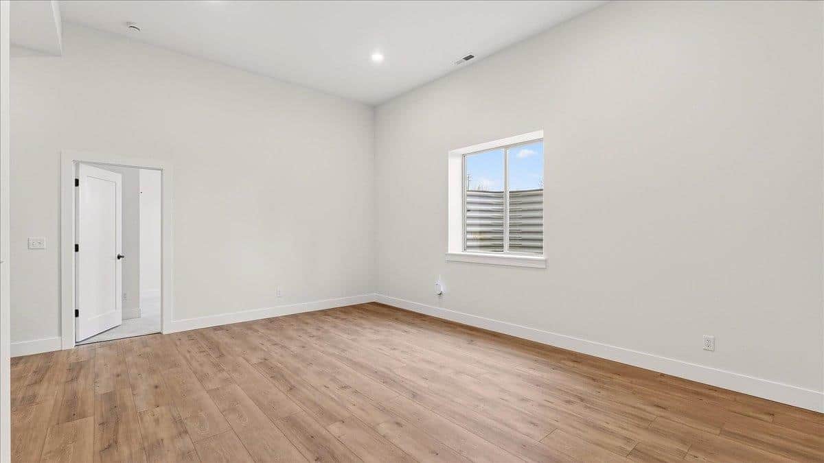 16767 N Wellington Rd thumbnail 29