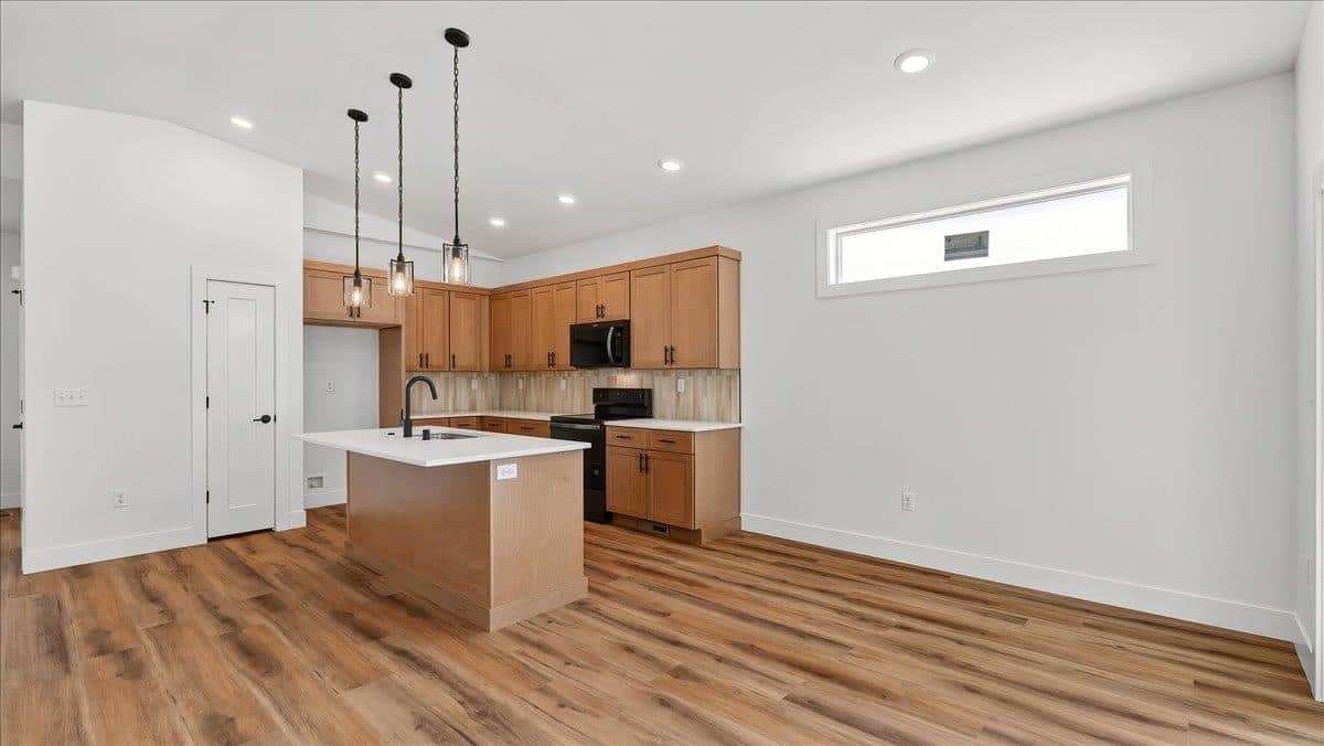 16803 N Wellington Rd thumbnail 9