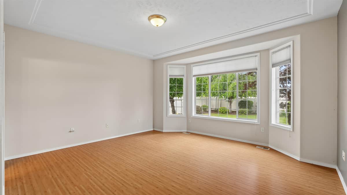 522 S Shelley Lake Ln thumbnail 17