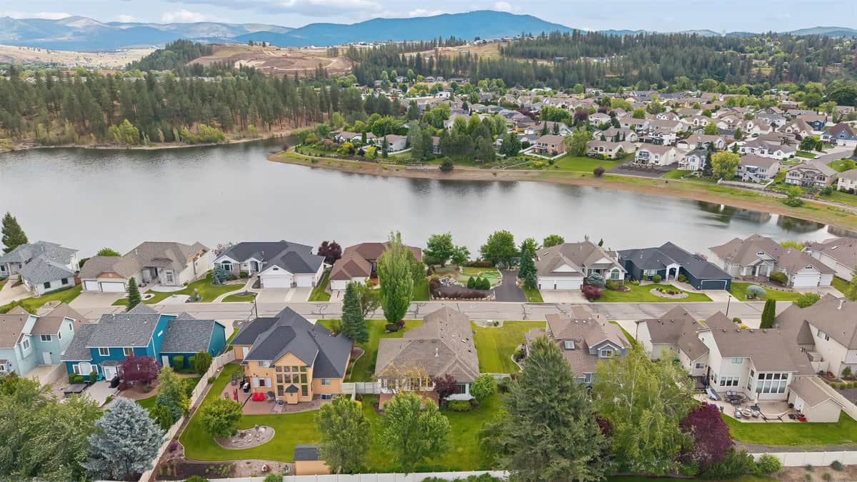 522 S Shelley Lake Ln thumbnail 37