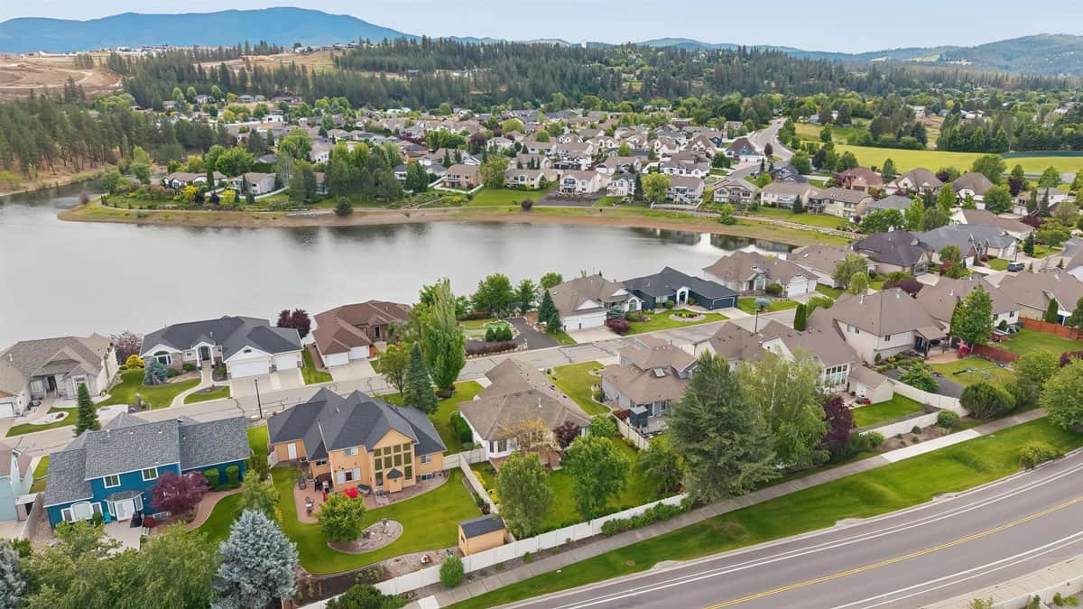 522 S Shelley Lake Ln thumbnail 41