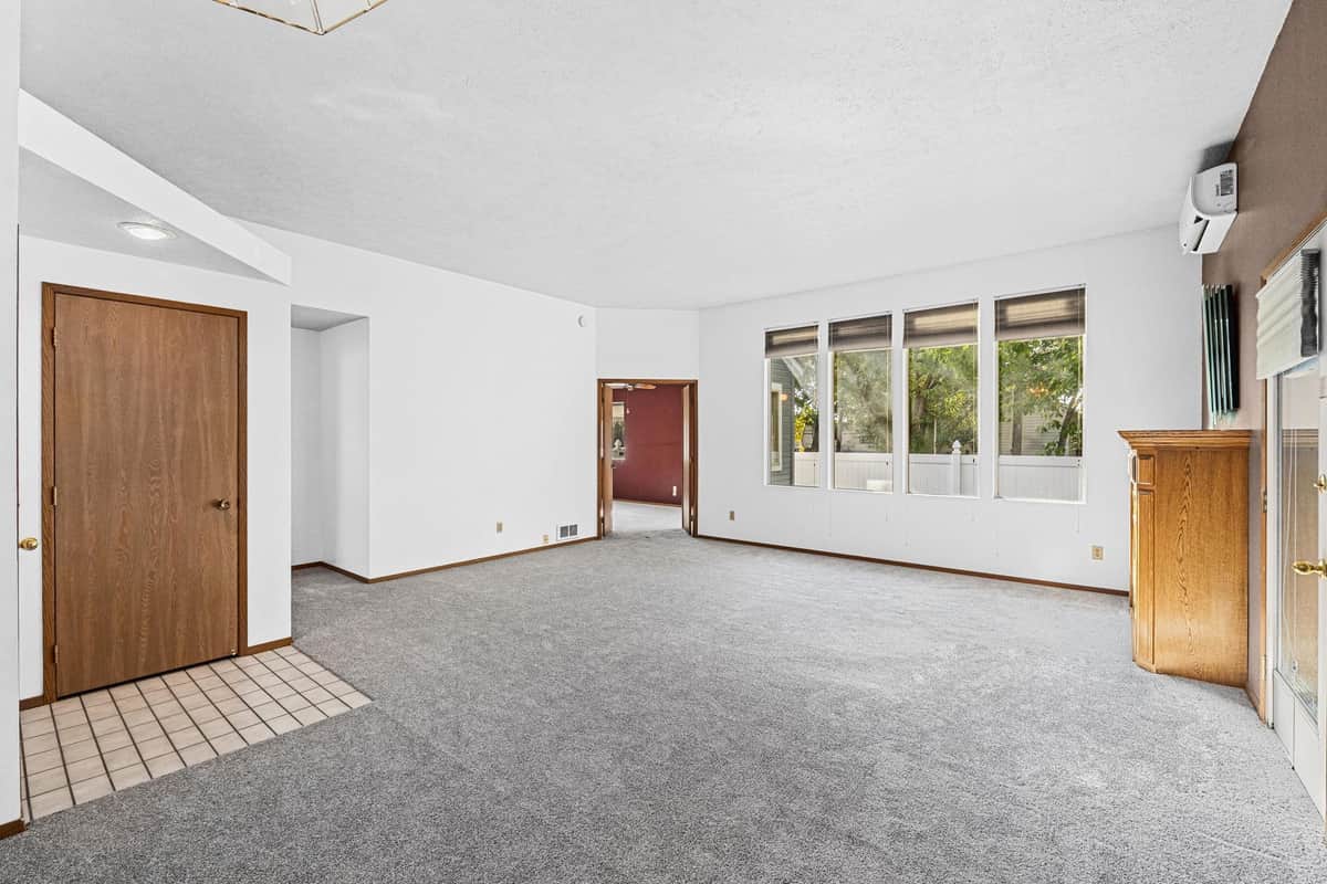 10602 E Nixon Ln thumbnail 6