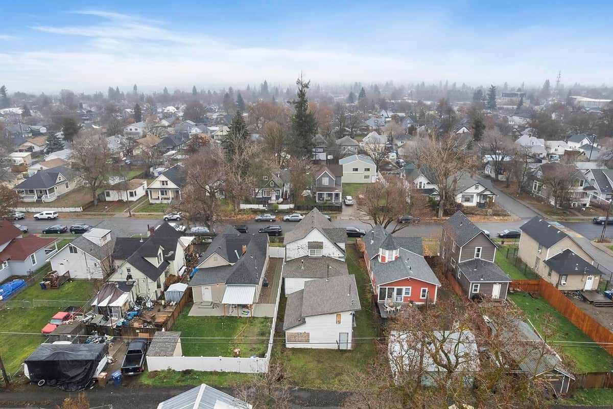 2115 W Dean Ave thumbnail 30