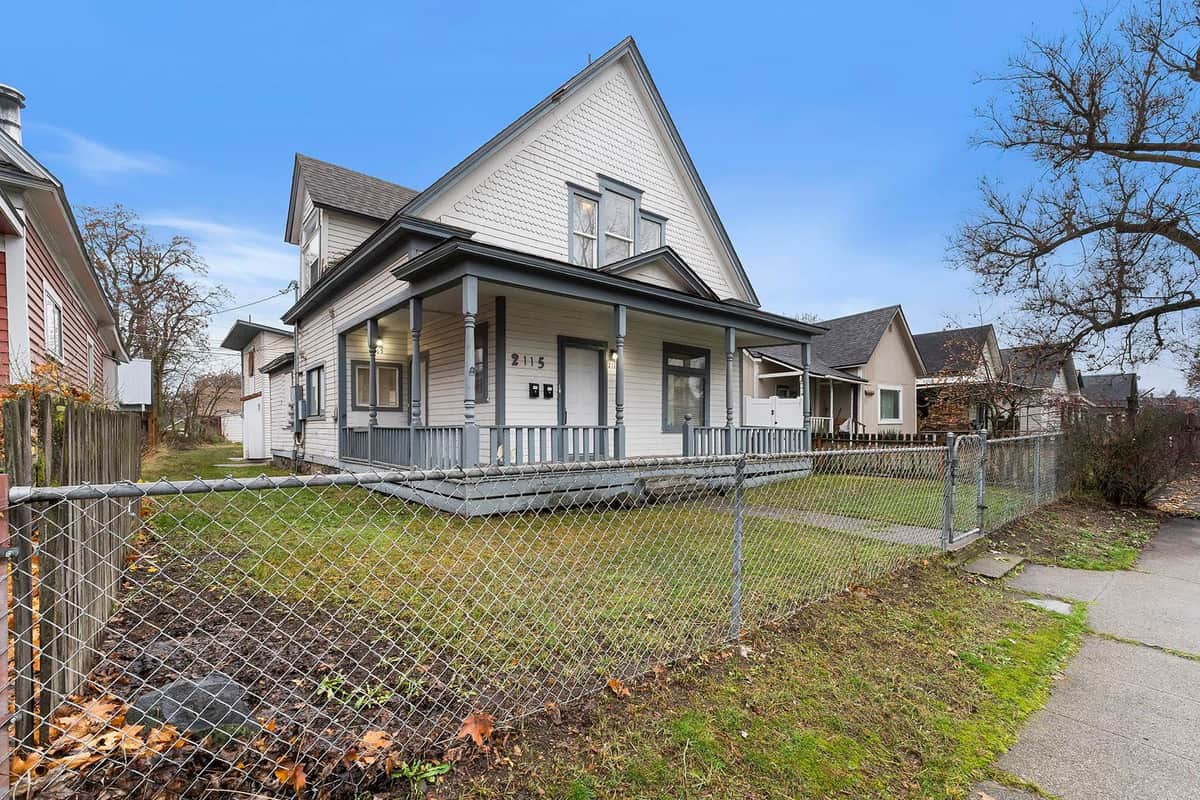 2115 W Dean Ave thumbnail 32