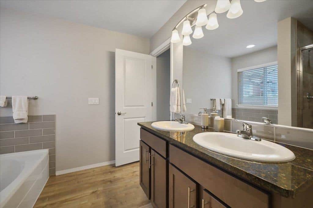8553 N James Dr thumbnail 14