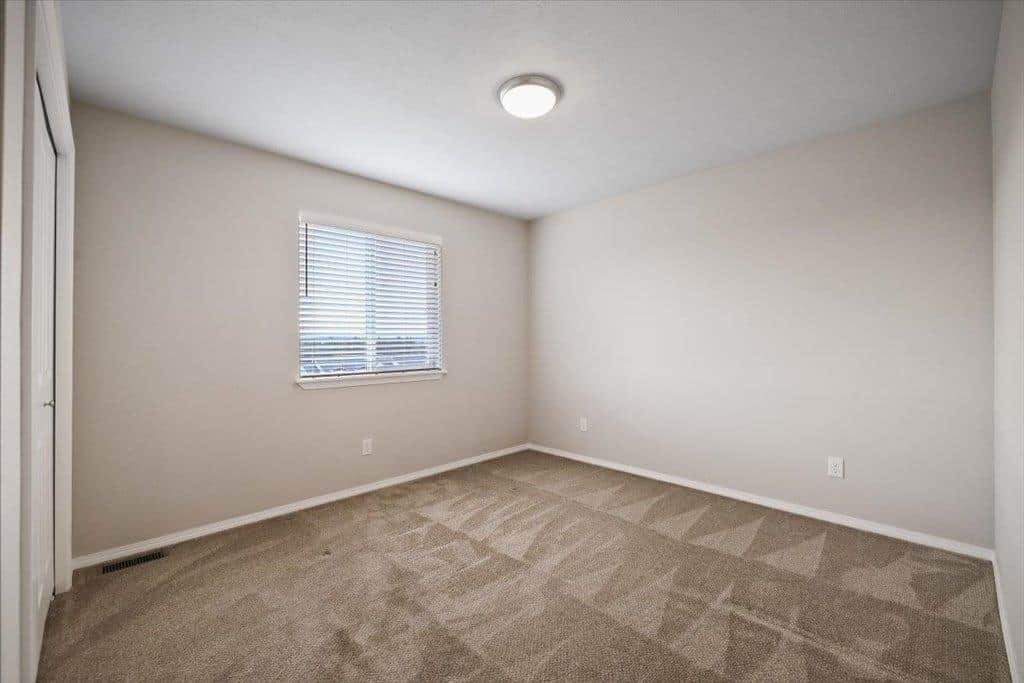 8553 N James Dr thumbnail 16