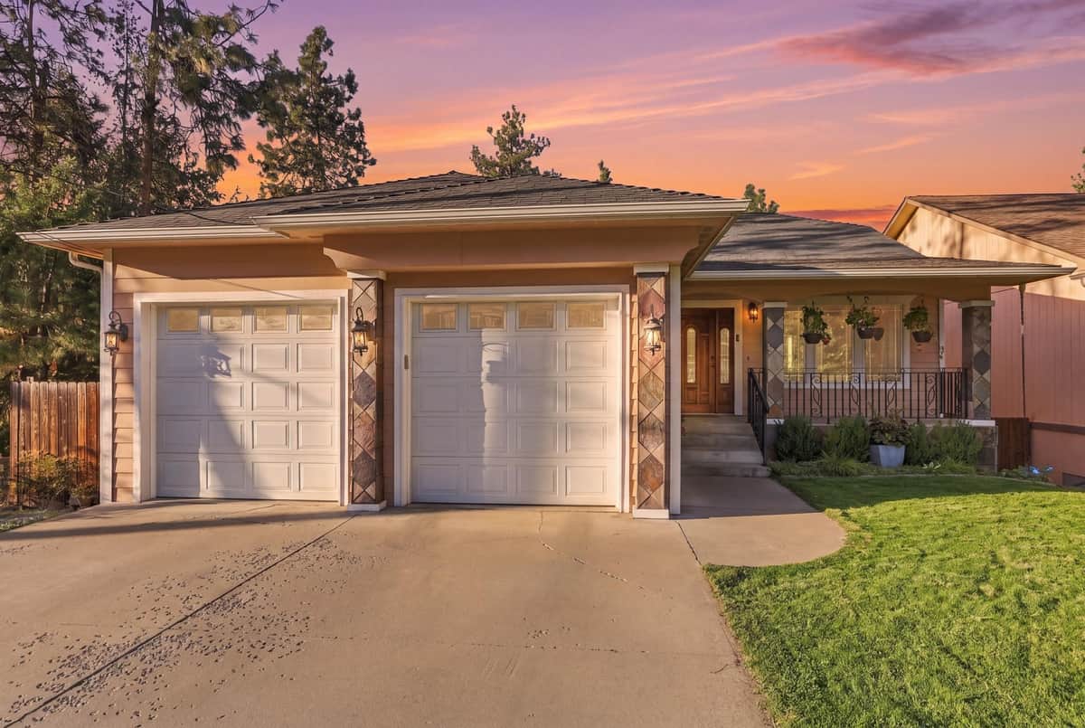 3217 E 10th Ave thumbnail 2