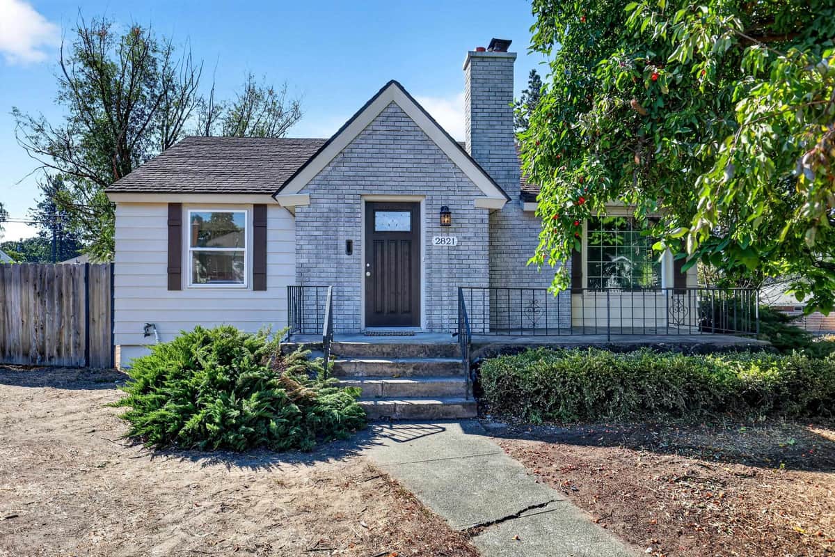 2821 W LONGFELLOW Ave thumbnail 2