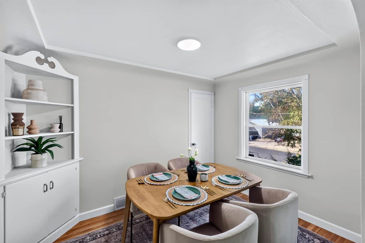 2821 W LONGFELLOW Ave thumbnail 8