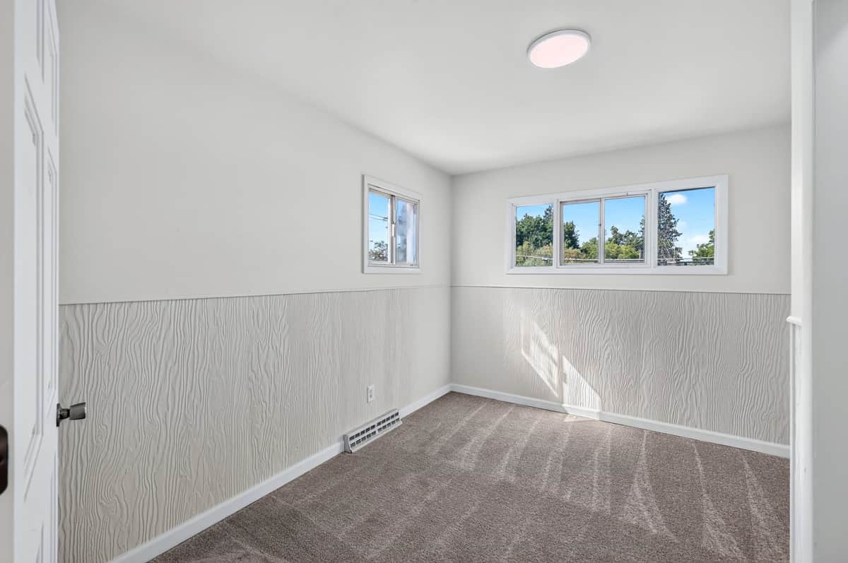 2821 W LONGFELLOW Ave thumbnail 22