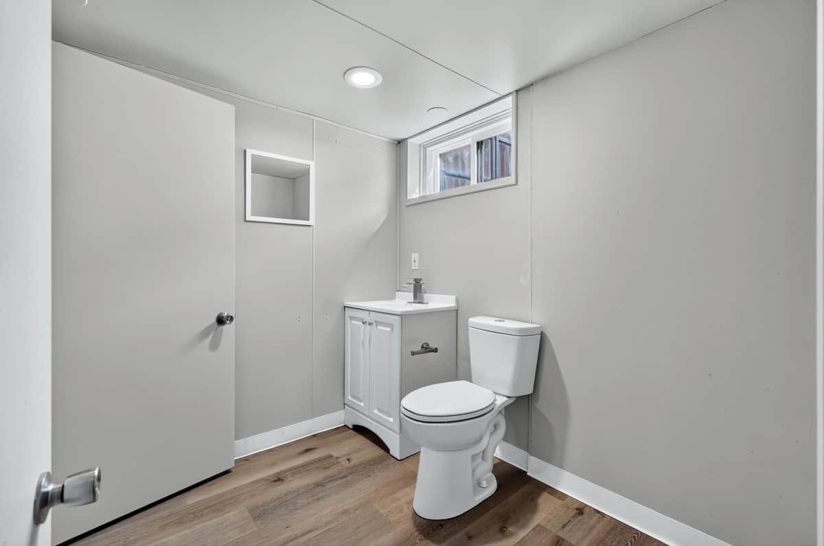 2821 W LONGFELLOW Ave thumbnail 39