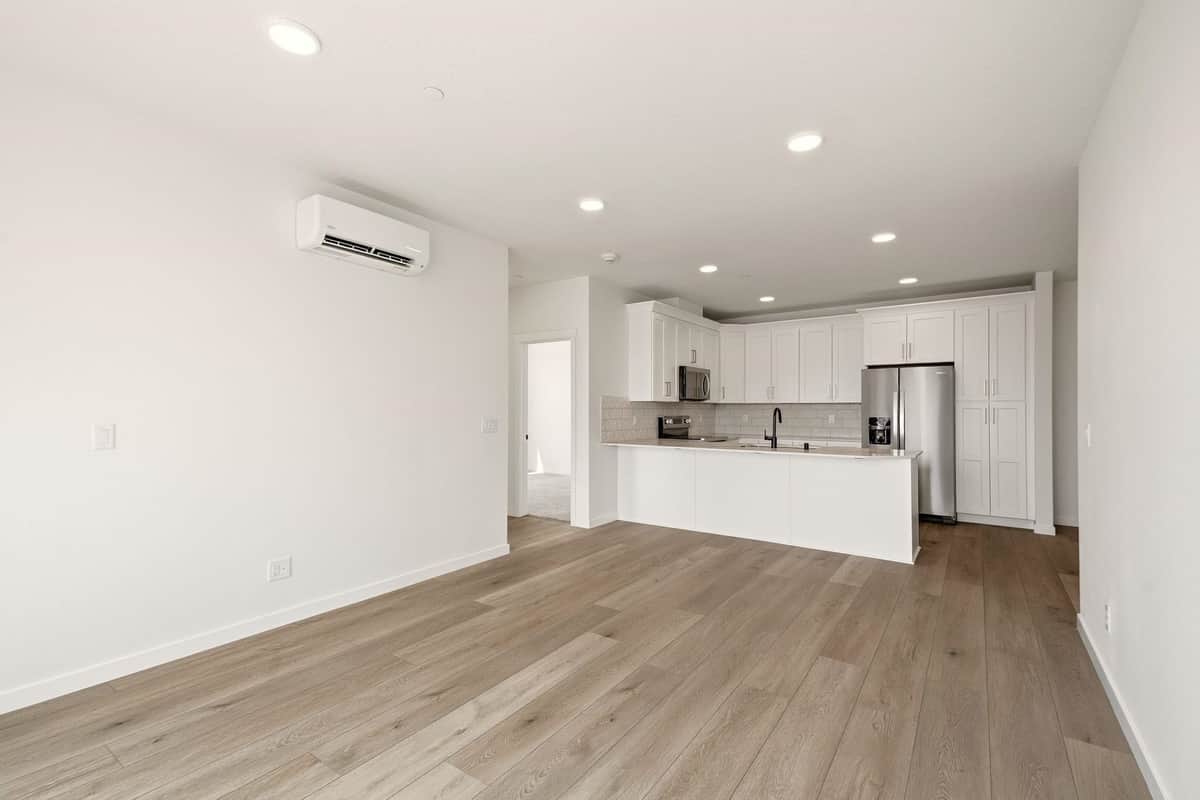 21090 E Indiana Ave thumbnail 9