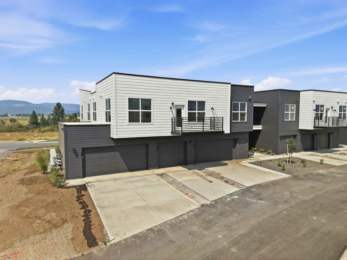 21090 E Indiana Ave thumbnail 21