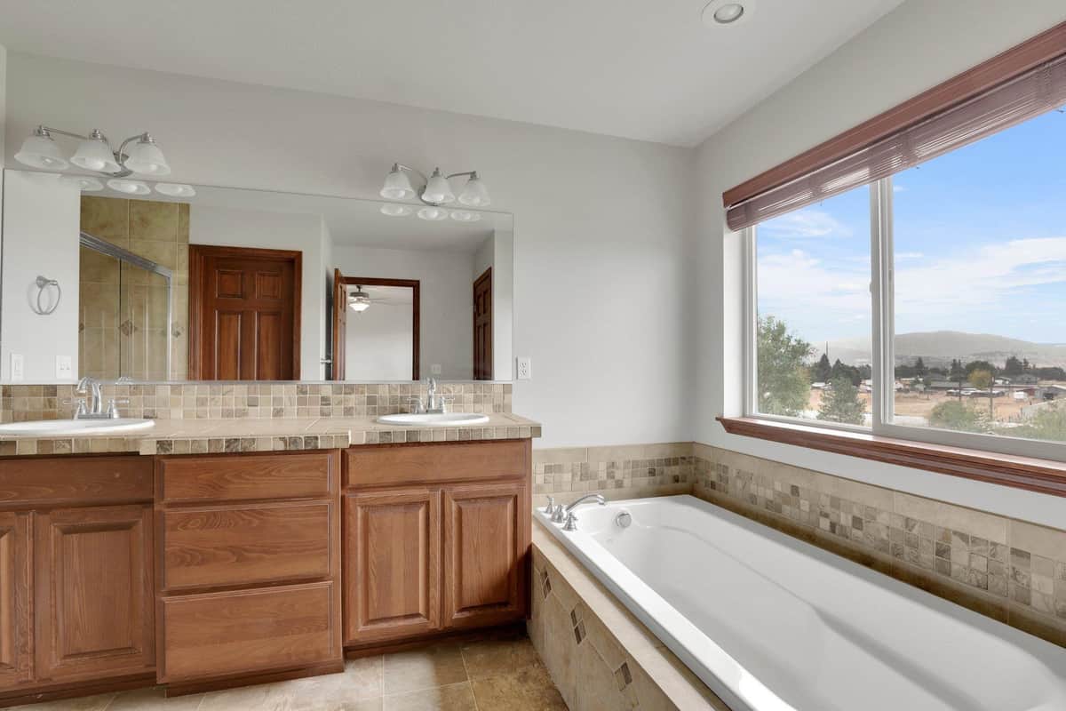 20306 E Happy Trails Ln thumbnail 17