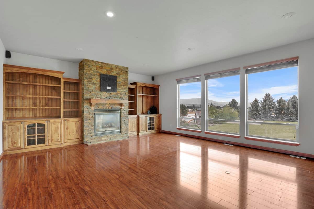 20306 E Happy Trails Ln thumbnail 9