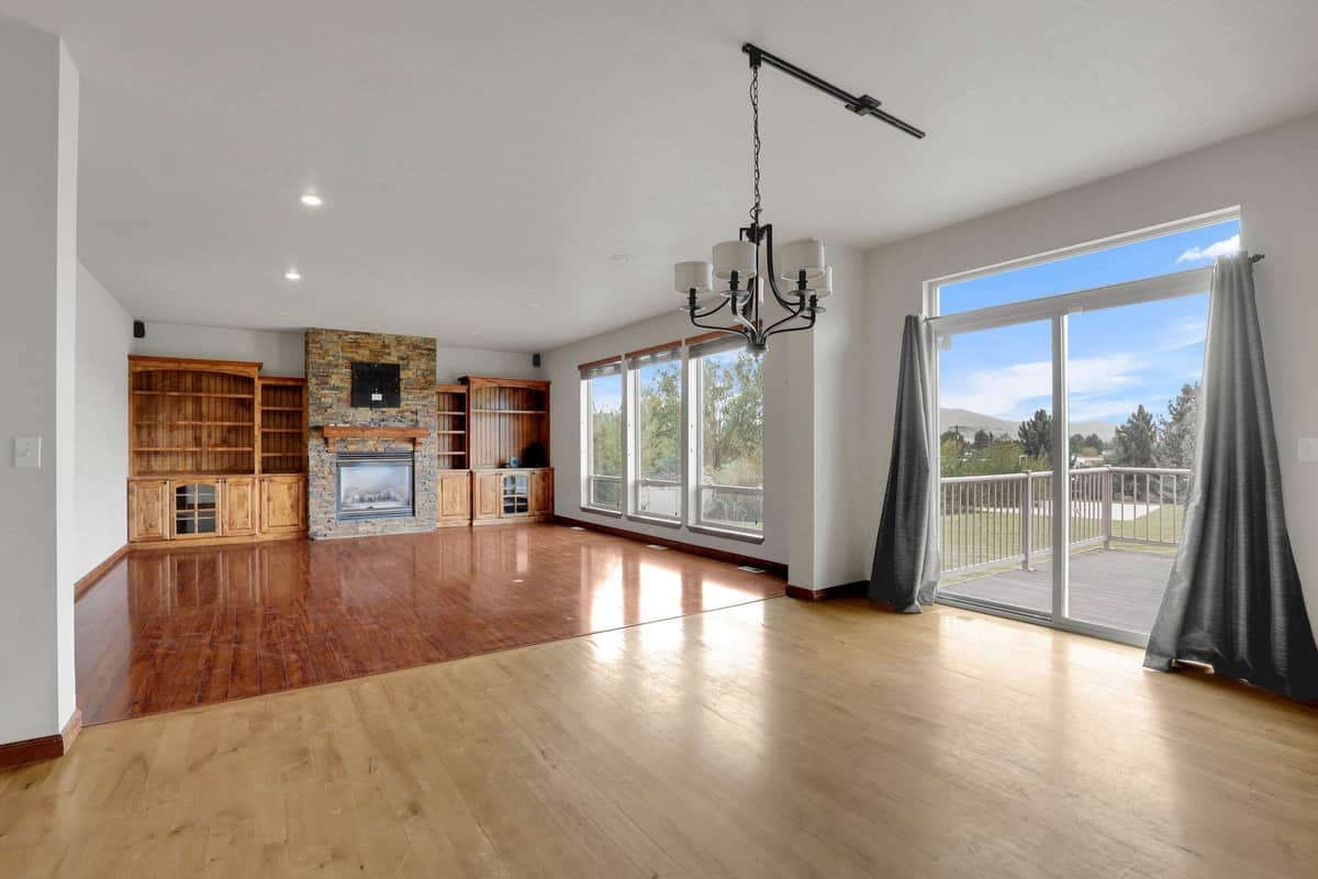20306 E Happy Trails Ln thumbnail 8
