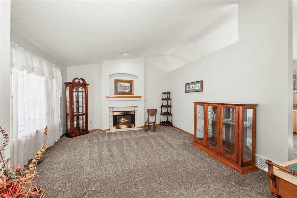 4256 E 26th Ave thumbnail 13