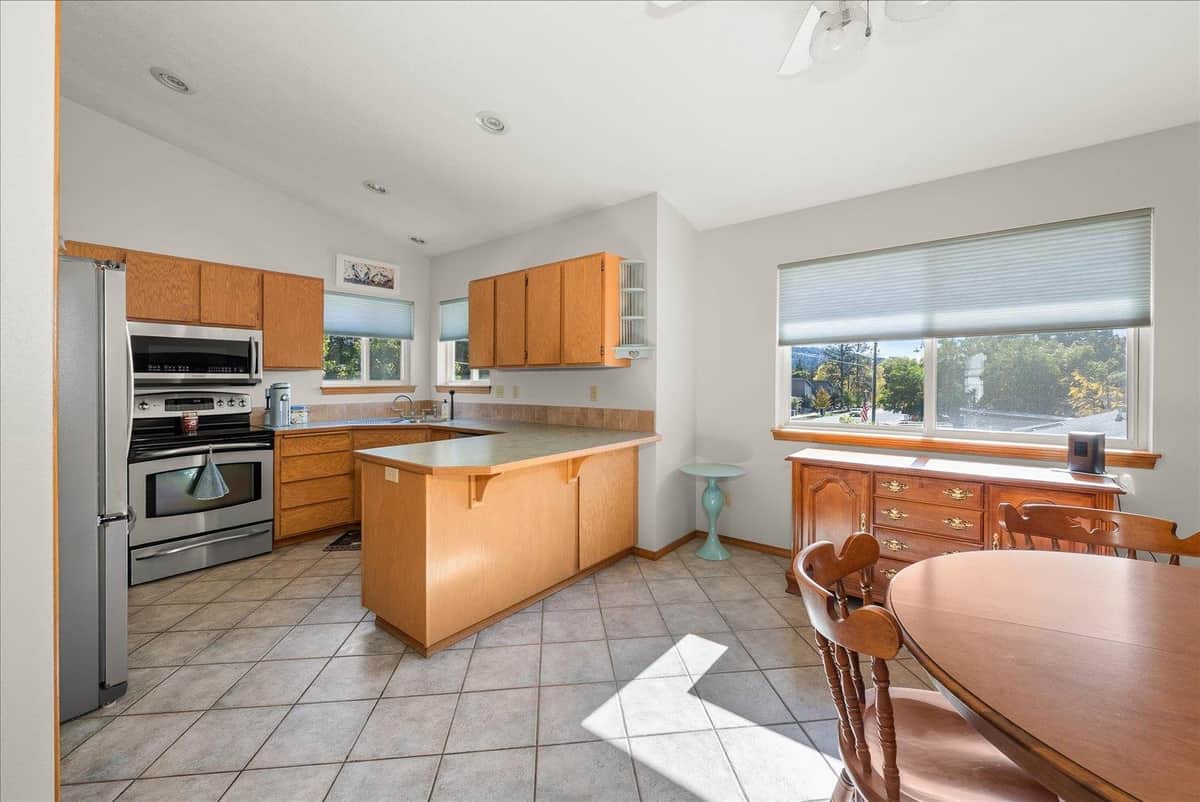 4256 E 26th Ave thumbnail 15