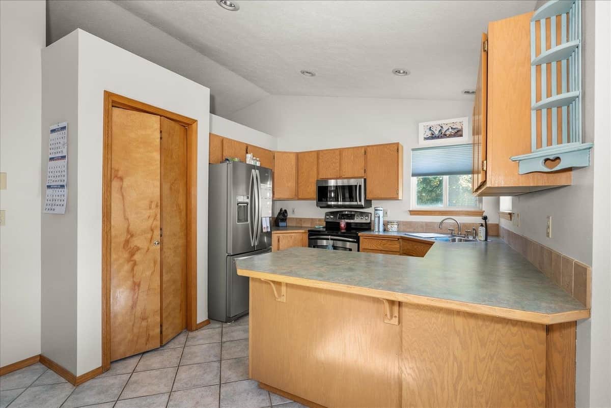 4256 E 26th Ave thumbnail 16