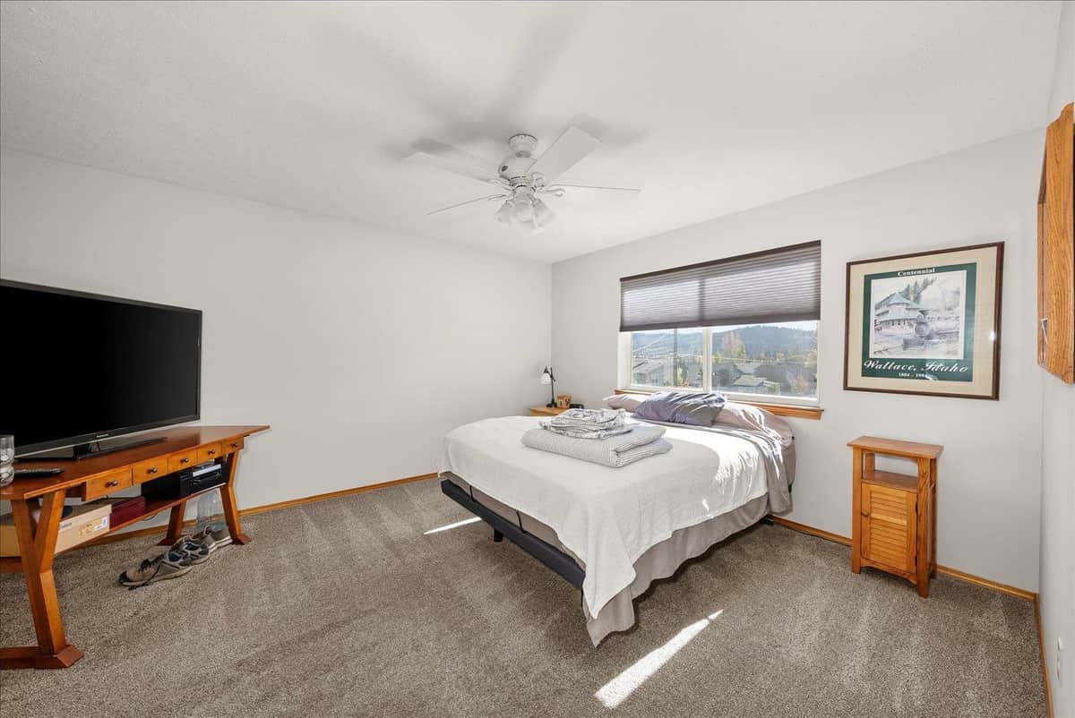 4256 E 26th Ave thumbnail 23