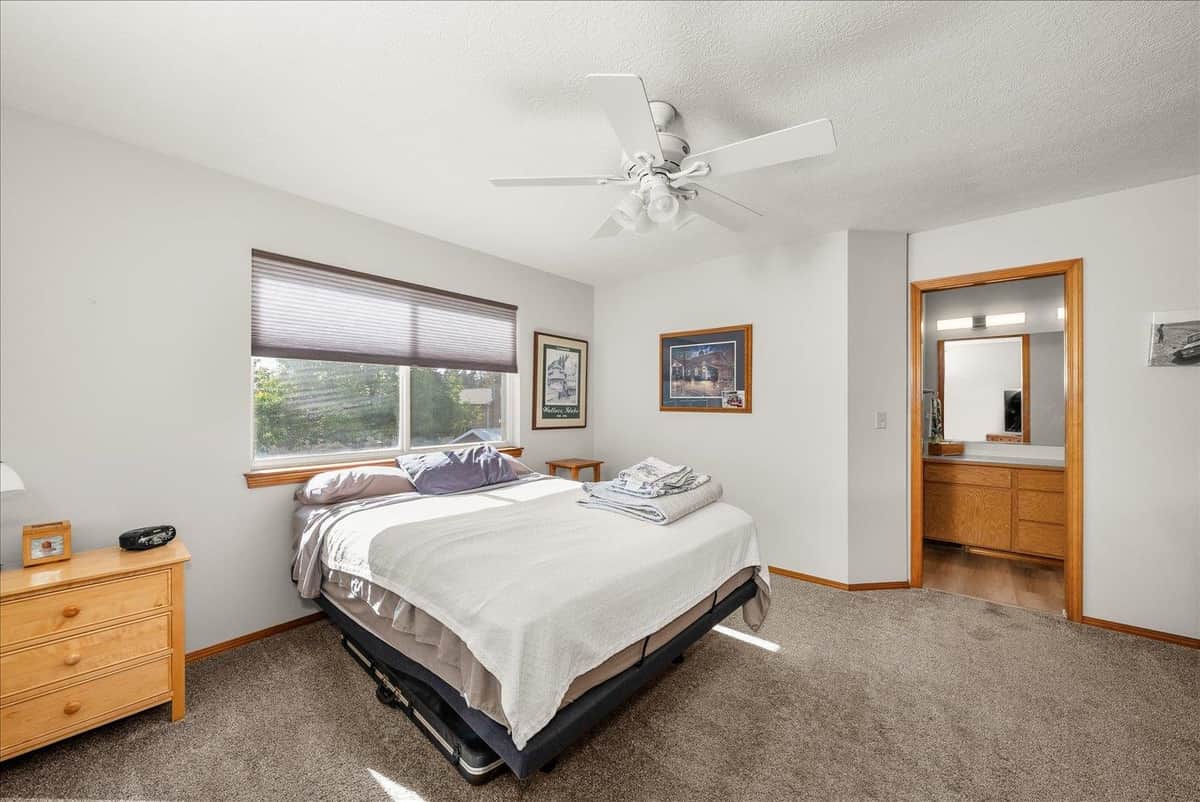 4256 E 26th Ave thumbnail 24