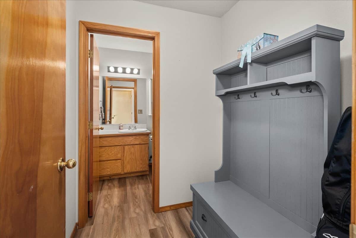 4256 E 26th Ave thumbnail 32
