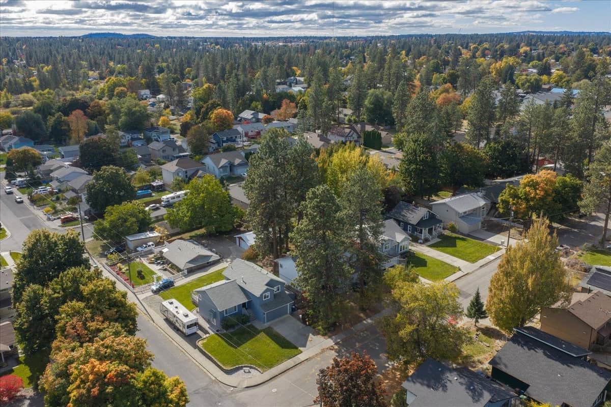 4256 E 26th Ave thumbnail 39
