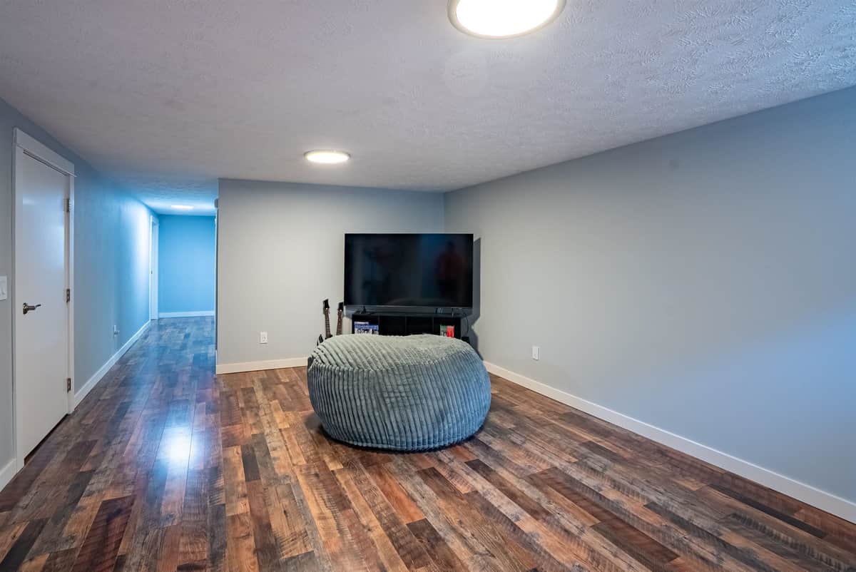 2811 E 39th Ave thumbnail 17