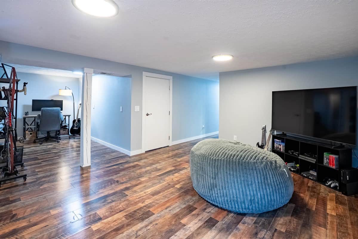 2811 E 39th Ave thumbnail 18
