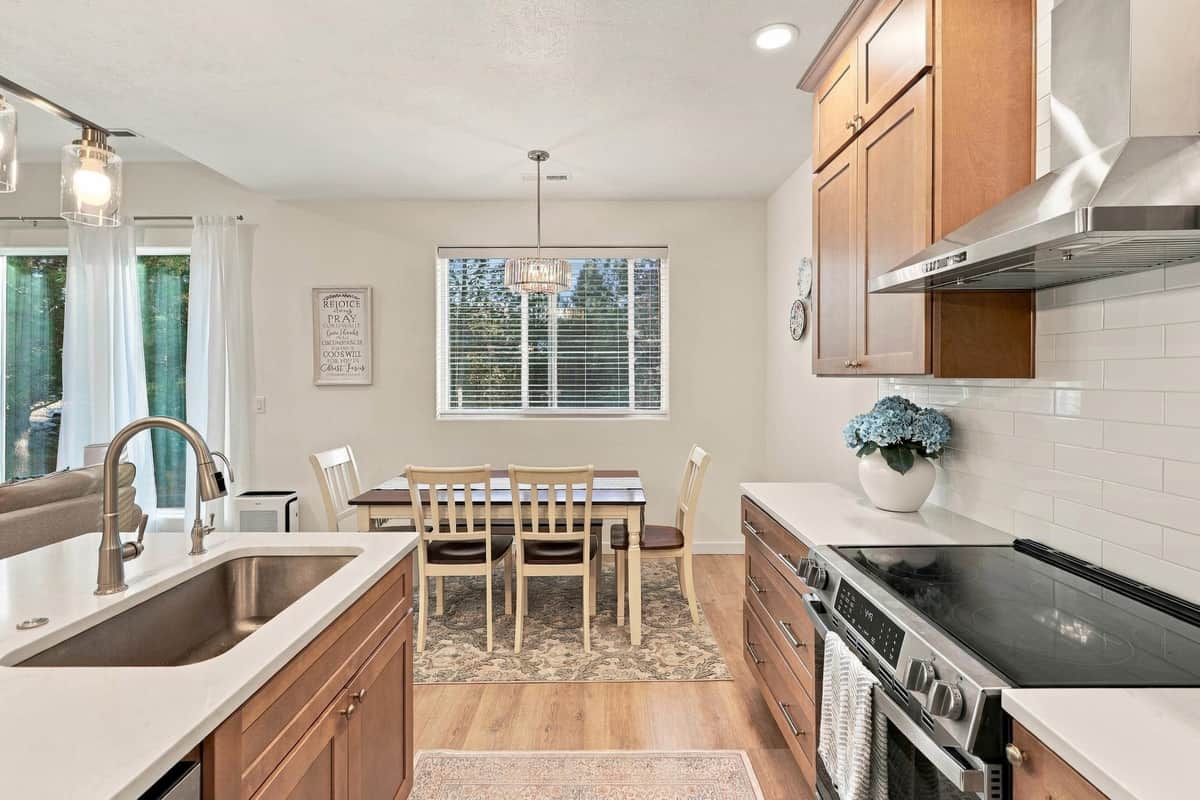 6924 E 11th Ave thumbnail 9
