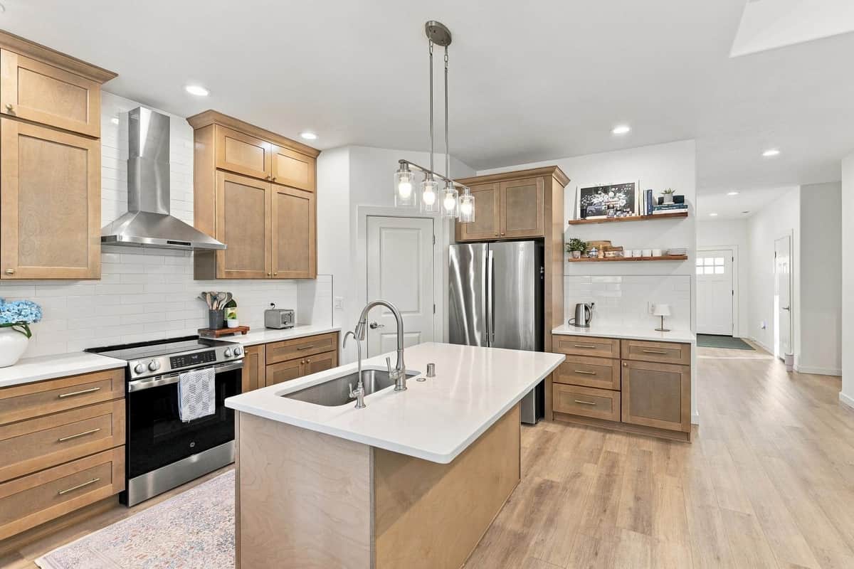 6924 E 11th Ave thumbnail 13