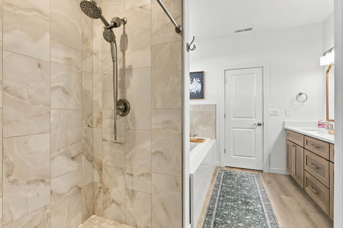 6924 E 11th Ave thumbnail 16
